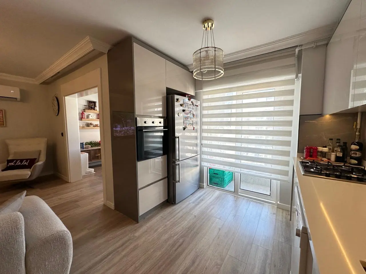 Fitted kitchen